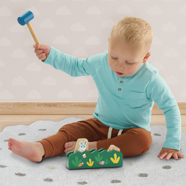SES Creative Wooden hammer bench peek-a-boo