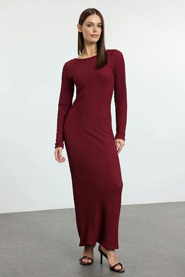 WOVCOR Textured Maxi Knit Dress