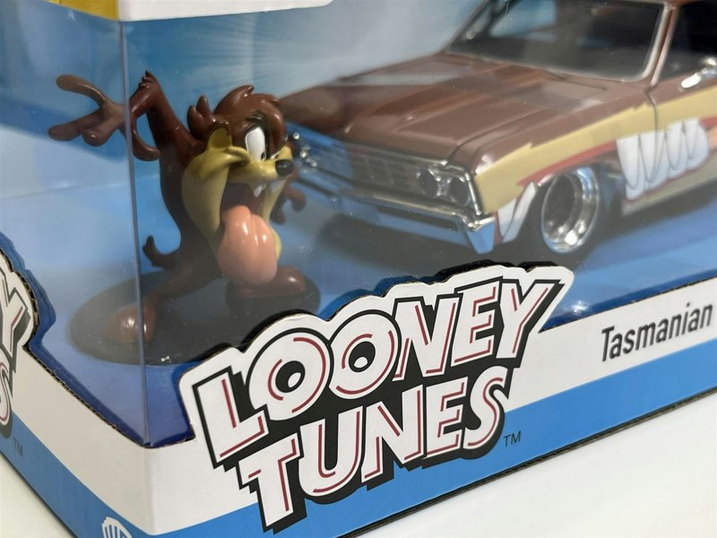 Jada Looney Tunes Tasmanian Devil Figure and 1967 Chevrolet El Camino 1:24 Jada 253255072