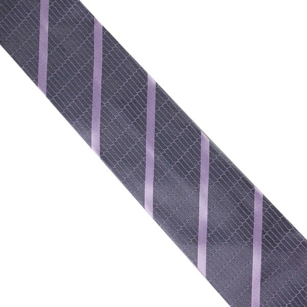 Dunhill luxurious silk tie in a rollaquilt stripe pattern