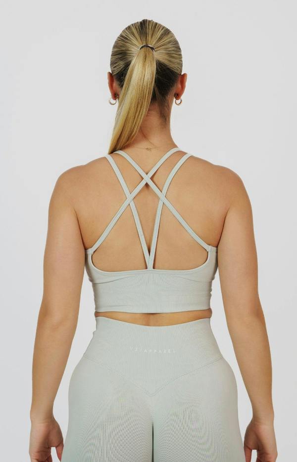 V3 Apparel Form Seamless Scrunch Sports Bra, Leggings & Shorts Set - Light Grey