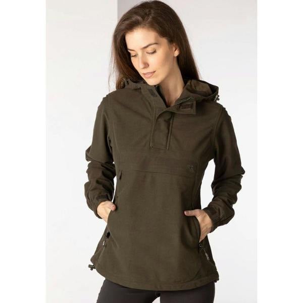 Model wearing the Olive Rydale Ladies Danby Shooting Smock with zipped pockets