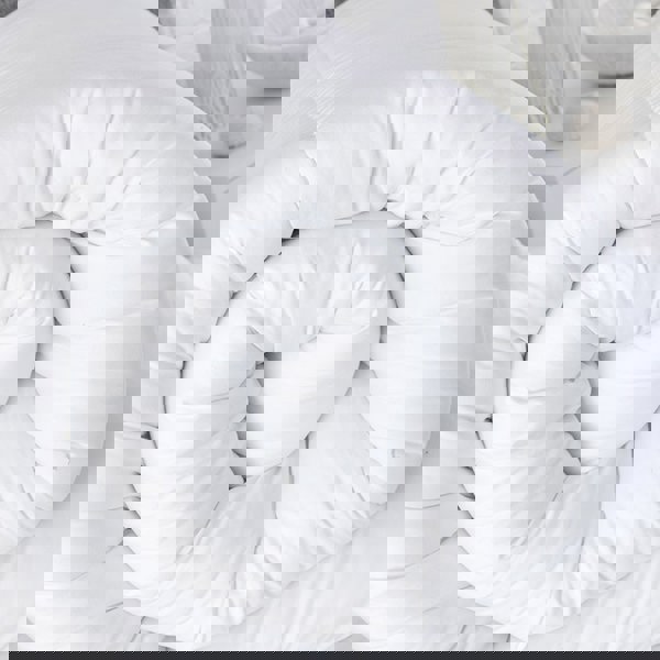 Snug City Soft Like Down Duvet With Non Allergenic Hollowfibre Filling