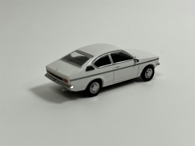 Minichamps Opel Kadett Coupe 1973 White 1:87 Scale 870040122