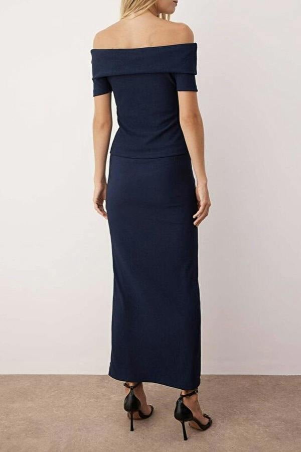 WOVCOR 2-Piece Accessory Detail Carmen Collar Blouse-Skirt Knitted Set