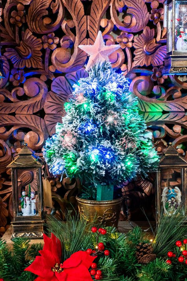 2ft to 6ft Frosted Tips Fibre Optic Christmas Trees with 8 Light Modes, PVC Green Tips image 1