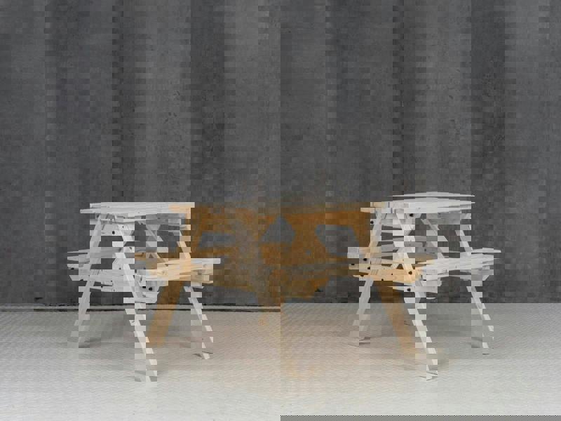 Classic pub-style picnic bench and table, designed for outdoor dining areas such as gardens, patios, cafés, and public spaces, supplied ready for painting.