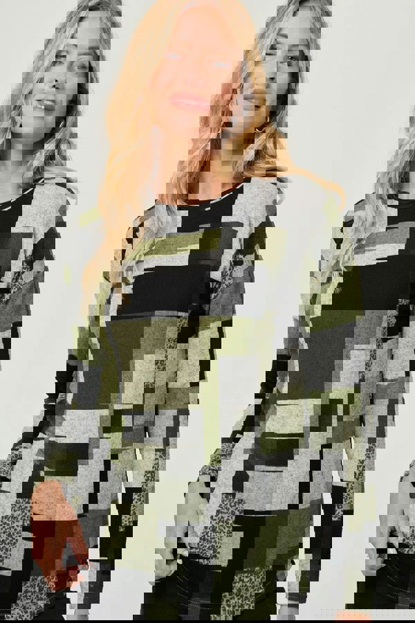 Green | Geo Print Long Sleeve Relaxed Top
