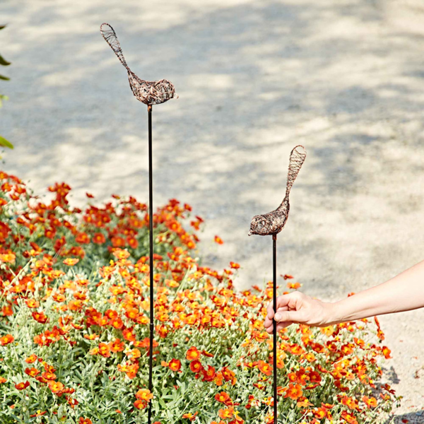 Paper High Recycled Metal Bird Garden Stake Decoration