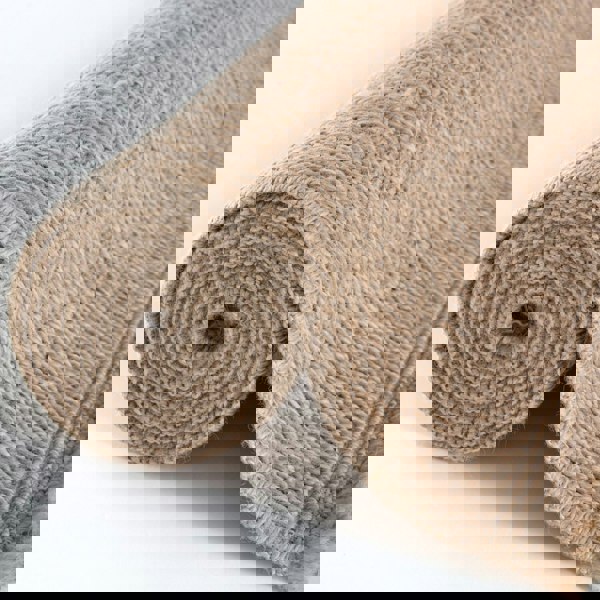 Nature Outdoor beige rug is resistant to moisture and UV protected