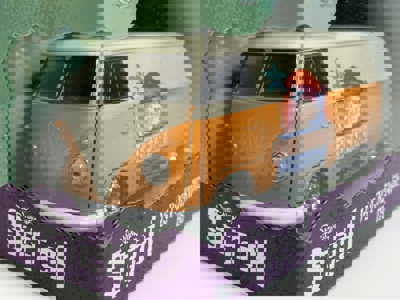 Jada Disney Stitch 1961 Volkswagen Bus Surf Shack 12 cm Length Jada 253072003 36144