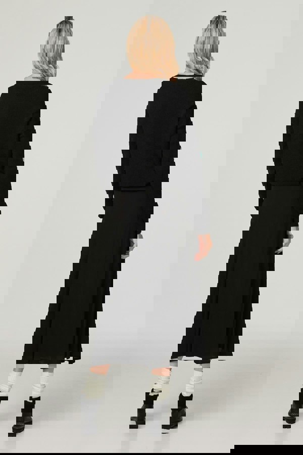 Black | Floral Long Sleeve Knit Pullover