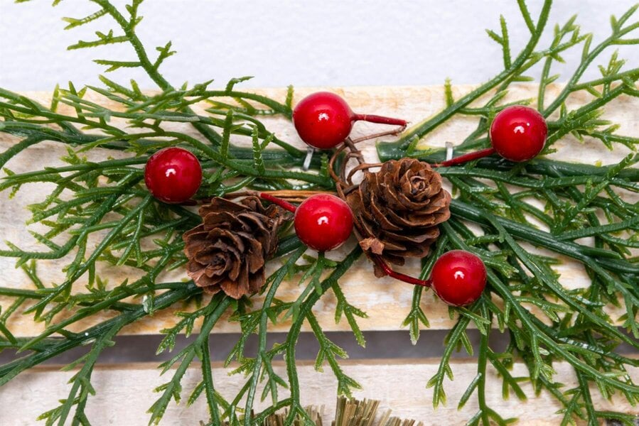 Shatchi 20x40cm Wooden JOY Christmas Wall Frame Decoration for Festive Home Display