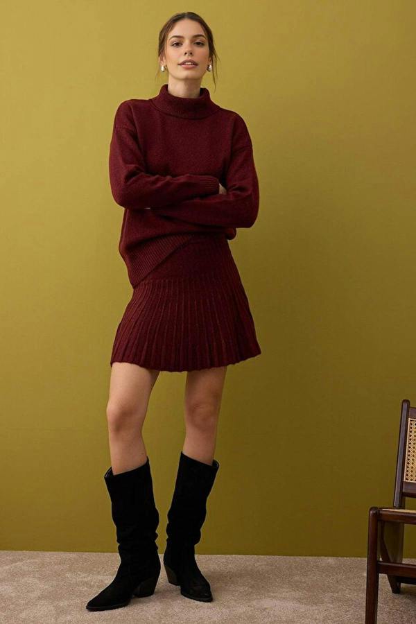 WOVCOR 2-Piece Soft Textured Turtleneck Sweater-Skirt Knitwear Set