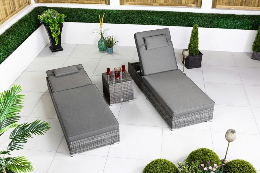 Giardino Set of 2 Sun Loungers & Table Set