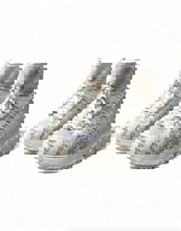 154089796.jpg