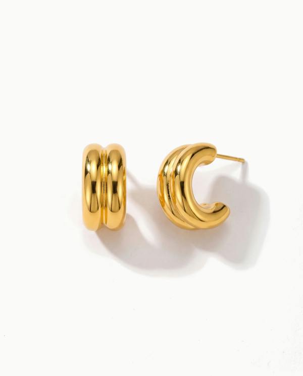 Elk & Bloom Double C 14k Gold Huggie Hoops