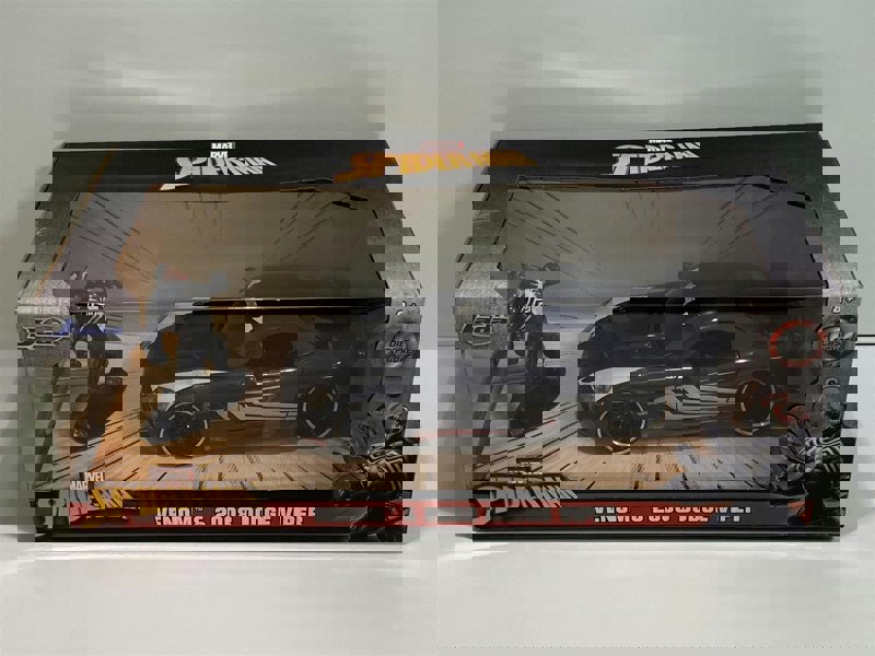venom and 2008 dodge viper spiderman 1:24 scale jada 31750