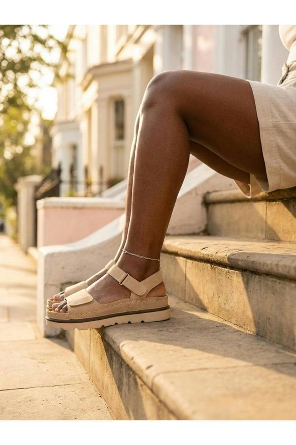 Violet Suede Platform Sandals - Beige