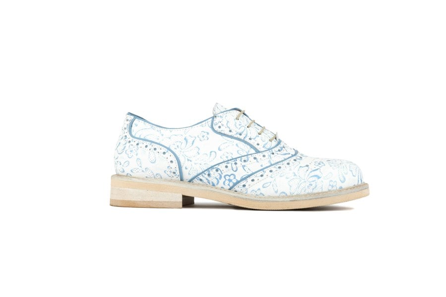 Embassy London Brick Lane - White Flowers - Women's contrast leather lace-up brogue