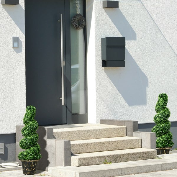 Artificial Pruned Plants