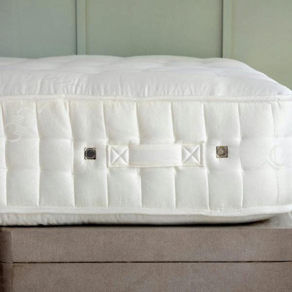 Wool 2000 Pocket Spring Mattress - temperature-regulating, close-up detail 1 | Soak and Sleep
