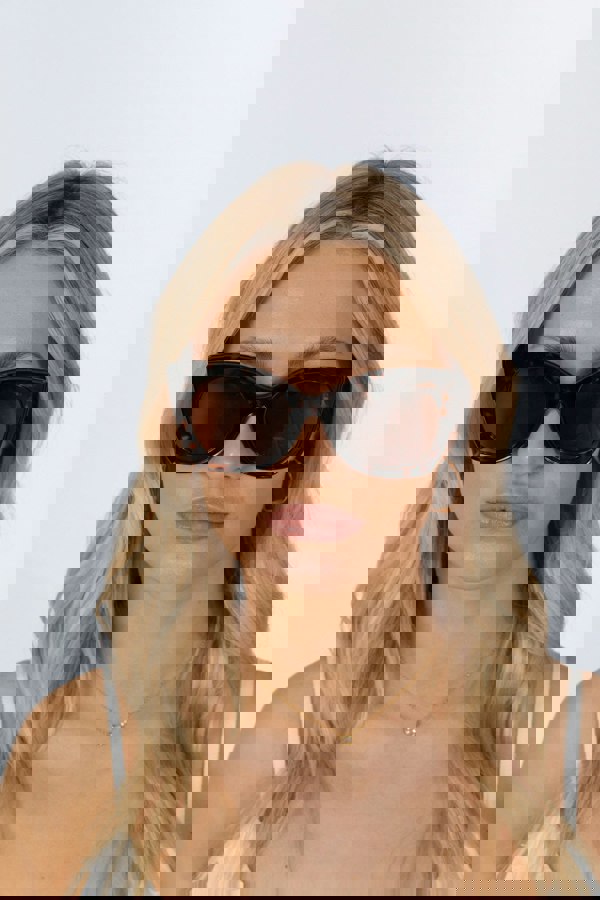 SVNX Oversized Round Cat-Eye Sunglasses in Tortoiseshell