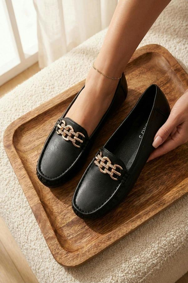 Olivia Womens Rhinestone Chain Loafers - Black