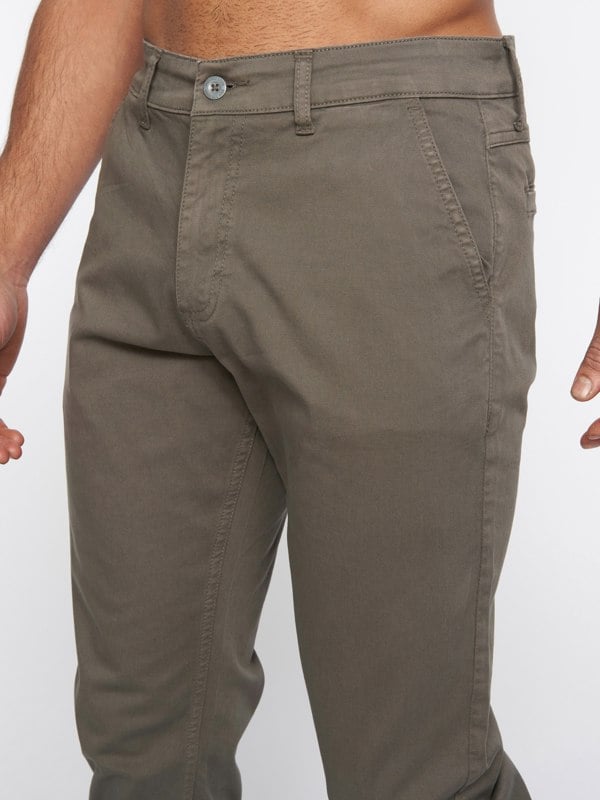 Duck and Cover Moretor Chinos Olive