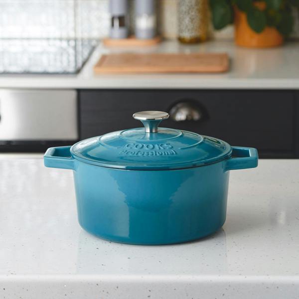 Cooks Professional Set of 3 Cast Iron Casserole | 20cm, 26cm and 28cm | Graduated Teal