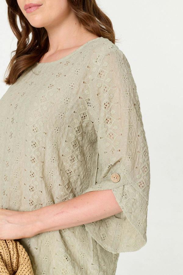 Sage | Embroidered Textured 3/4 Sleeve Blouse
