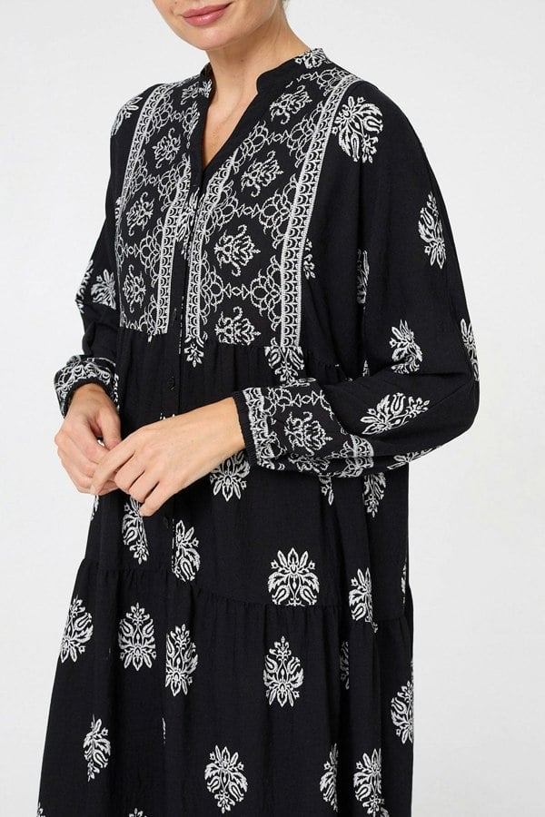 Black | Border Print Tier Long Sleeve Maxi Dress

