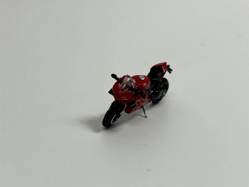 Mini GT Ducati Panigale V4 S with Ducati Girl 1:64 Scale MGT00682L