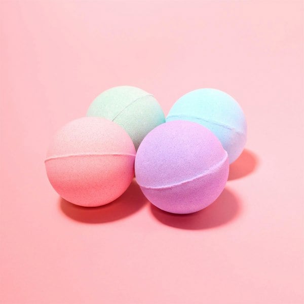The Kind Edit Co. Spa Botanique Egg Carton Bath Fizzers Gift Set