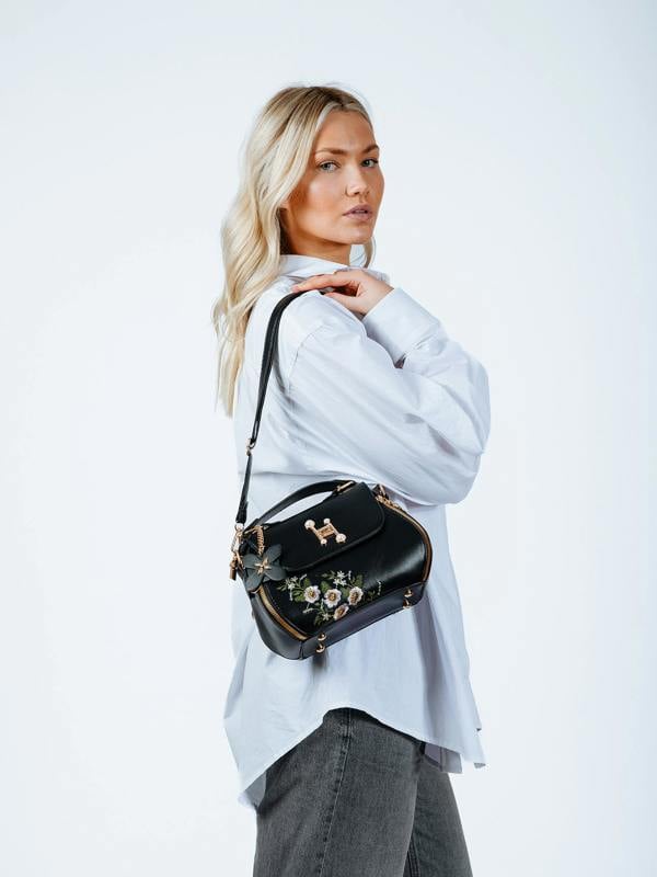 Embroidered Crossbody Bag - svnx