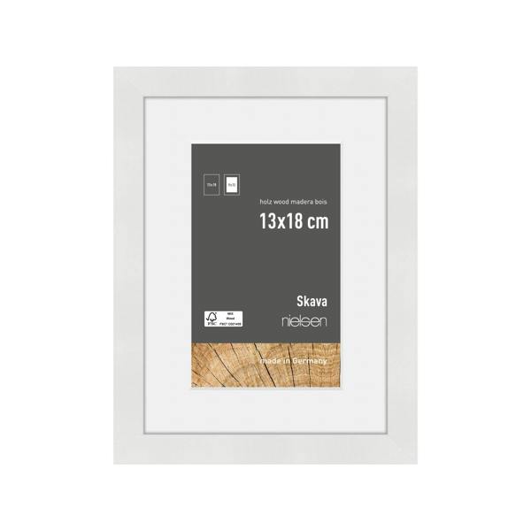nielsen Skava Oak Wooden Picture Frame with White Mount