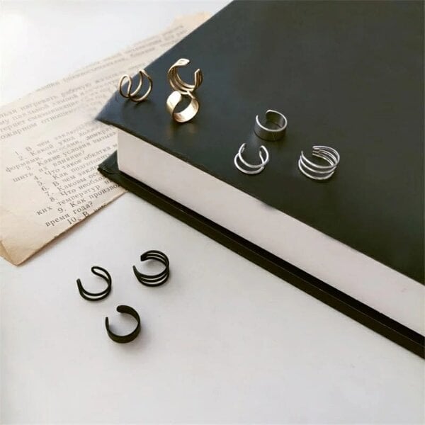 The Colourful Aura Gold Plated 3 Piece Adjustable Non Piercing Everyday Helix Ear Cuff Band - Black - Black