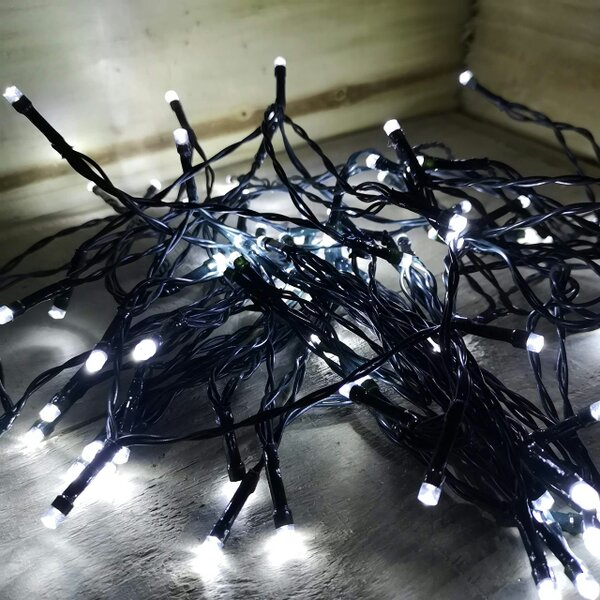 Samuel Alexander 100 LED 10m Premier Christmas Indoor Outdoor Multi Function Battery Operated String Lights with Timer in Cool White