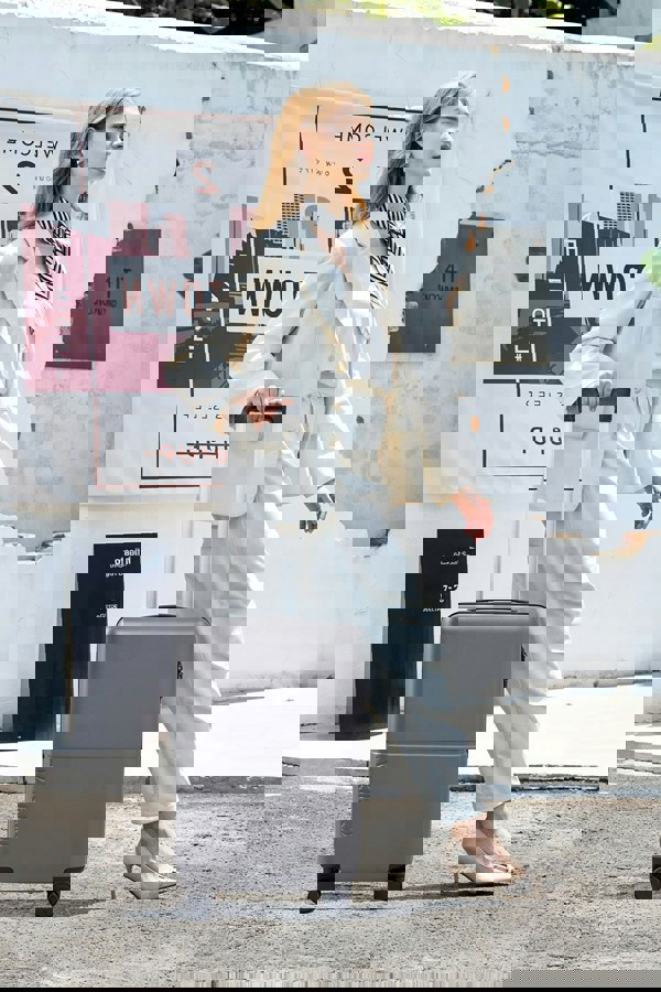 Living and Home Hard Shell Luggage Lightweight Cabin Suitcase with 4 Spinner Wheels