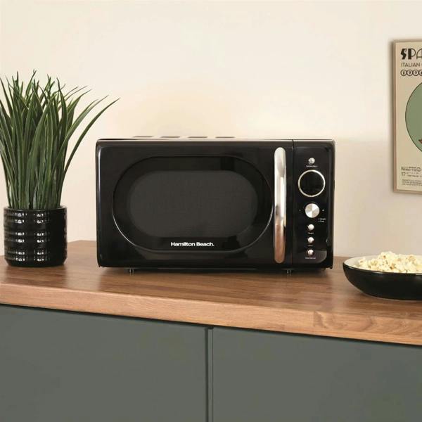 Hamilton Beach 20L Retro Black Microwave - Hamilton Beach UK