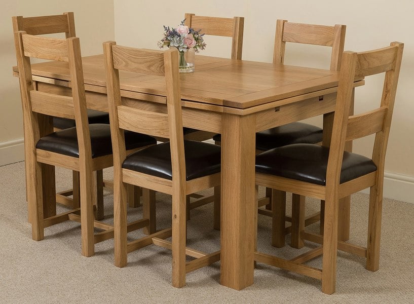 That's Furniture Richmond Medium Oak Extendable Dining Table with Lincoln Oak Chairs