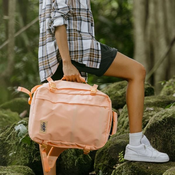 CabinZero Classic Cabin Backpack 28L