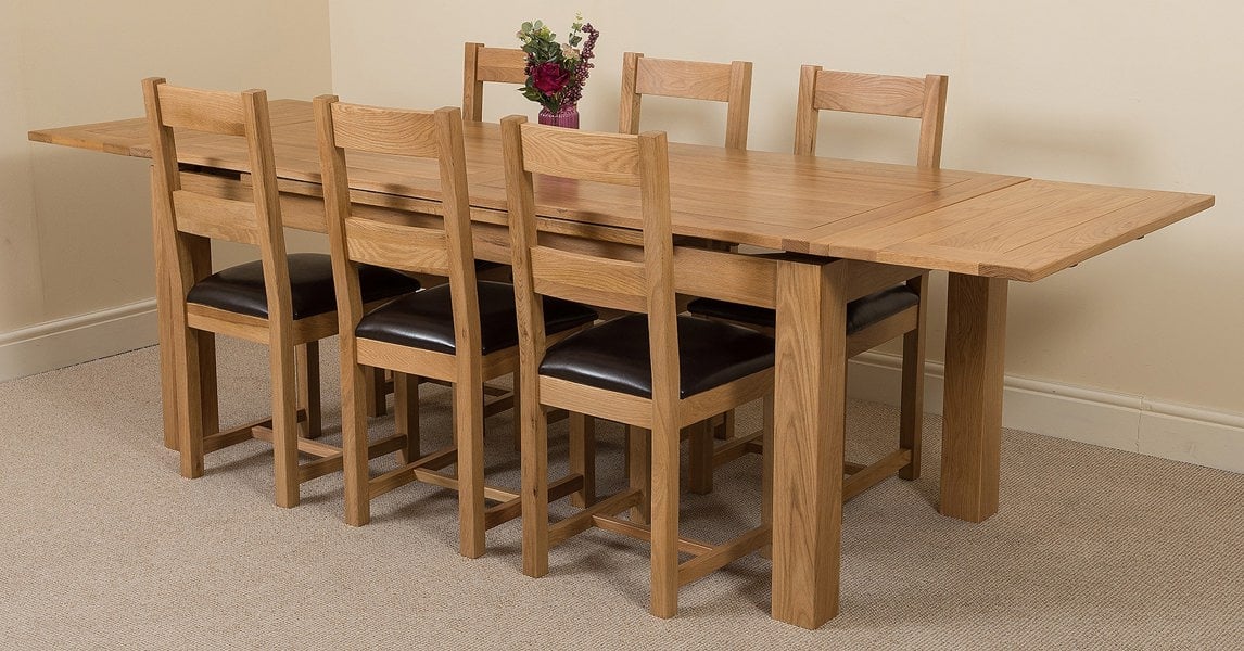 That's Furniture Richmond Large Oak Extending Dining Table with Lincoln Oak Chairs
