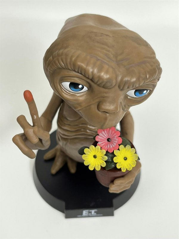 Iron Studios ET The Extra Terrestrial ET 40th Anniversary Approx 5.9 Inches UNIVET59121