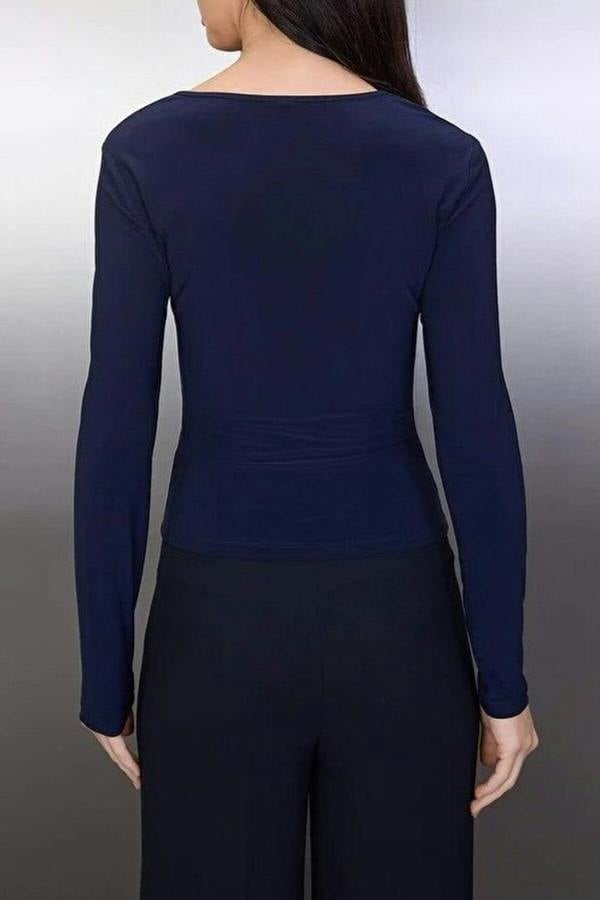 WOVCOR Fitted Knitted Blouse with Accessory and Cut-Out Details