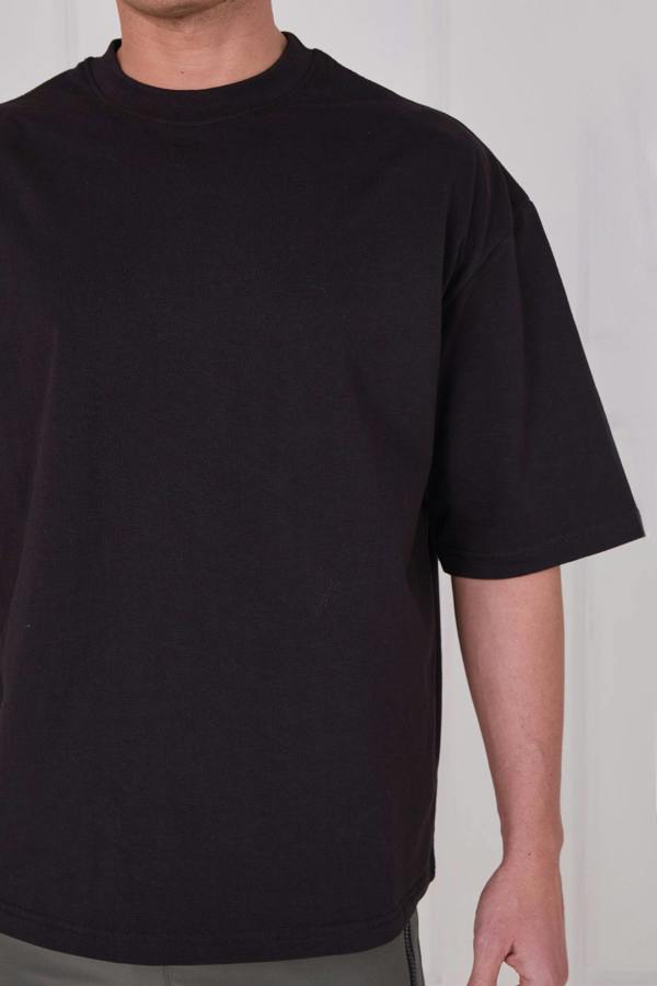Heavyweight Oversized T-Shirt – Premium 100% Cotton