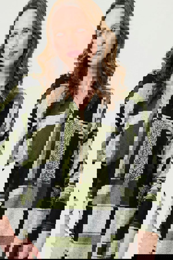 Green | Geo Print Zip V-Neck Curve Hem Top
