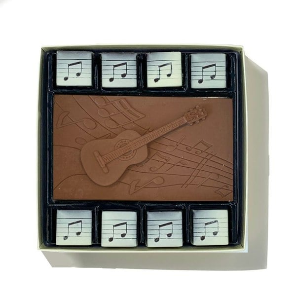 CHOC ON CHOC Chocolate Guitar