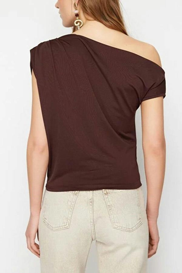 WOVCOR Asymmetrical Collar Knit Blouse