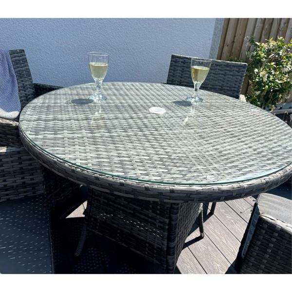 Amazon 5-Piece Rattan Wicker Relaxed Garden Dining Set - Madefor.Living